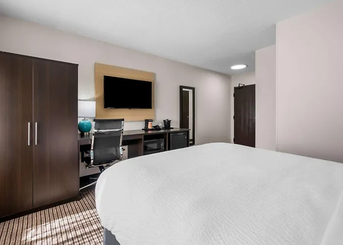 Hotel Sleep West 4*