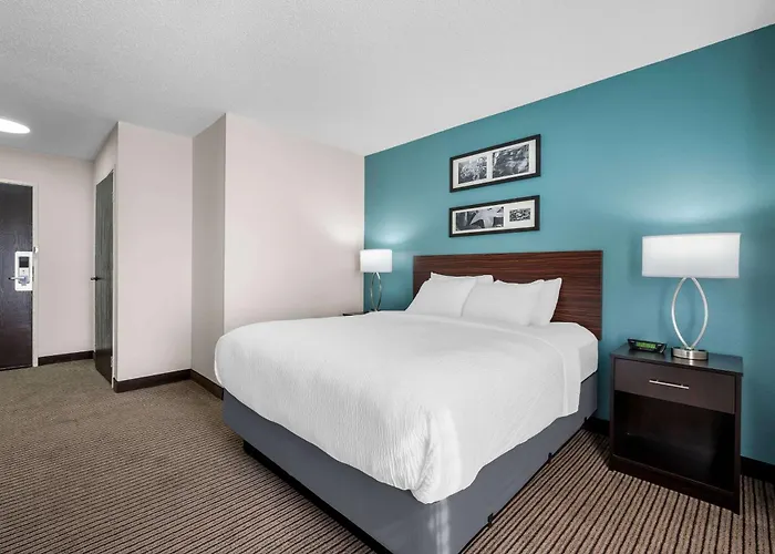 Hotel Sleep West Springfield